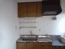 �L�`��2LDK�ŉw�����̕����I�V�e�B���W�f���X�X�e��