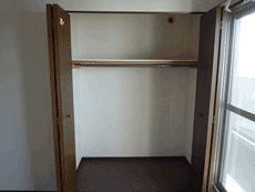 �L�`��2LDK�ŉw�����̕����I�V�e�B���W�f���X�X�e��