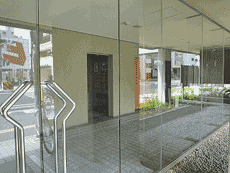 �����}���V�����̗l�Ȓ��݃}���V�����I�A�[�o�l�b�N�X�Z�V�]