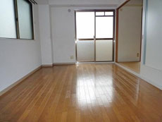 �����݂��}���V�����̗l�Ȓ��ݕ����I2�ʃo���R�j�[�̊p�����ł��I