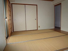 �����݂��}���V�����̗l�Ȓ��ݕ����I2�ʃo���R�j�[�̊p�����ł��I