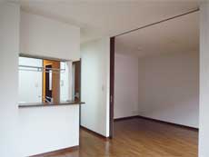 �V���[���]���h�D�[�f�B�A�X