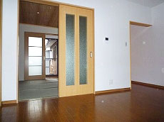 �ʏo��2���ڑ݉�