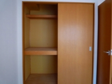 �A�X�g�A�T�q