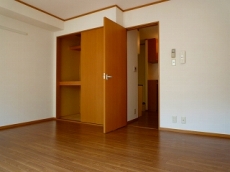 �A�X�g�A�T�q