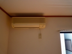 �A�X�g�A�T�q