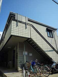 �A�X�g�A�T�q