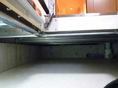 ���l�X�x���[�U