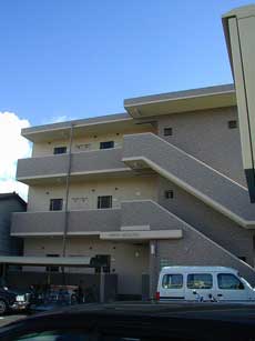 ���l�X�x���[�U