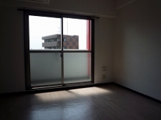 �C���y���A���ʏo