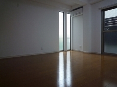 ���[���U