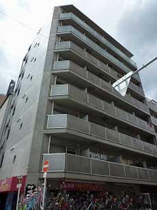 �O���[���h�D�E�_�C��