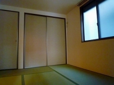 �V���[���]���E�h�D�[�E�f�B�A�X