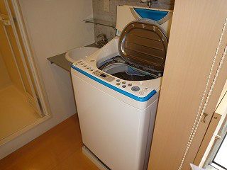 �O���[���h�D�E�_�C��