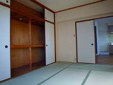 ���a�I�[�g���[�N�r��