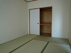 ���]�����i