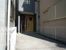 �ʏo��1���ڑ݉�