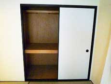 �k��������r��