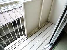 �k��������r��